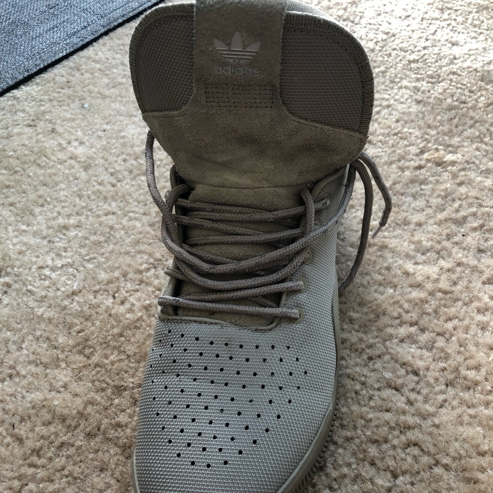 Adidas men’s sneakers- worn a couple times